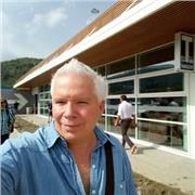 Docente madrelingua inglese qualificato impartisce lezioni online.Tutti I livelli e certificazioni